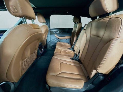 2023 Audi Q7 quattro Premium Plus 55 TFSI
