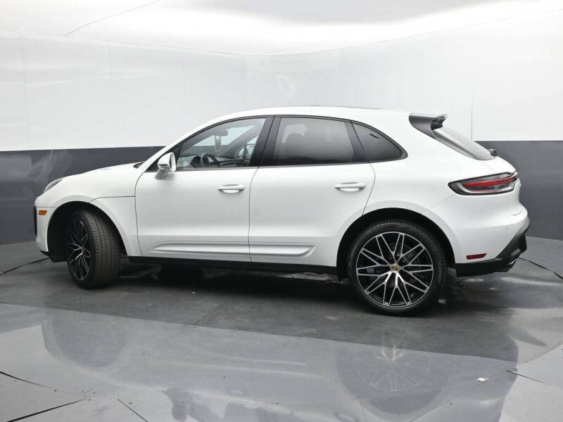 2025 Porsche Macan