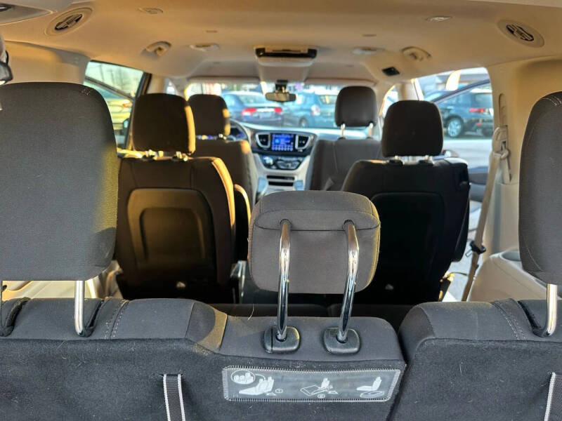 2017 Chrysler Pacifica Touring