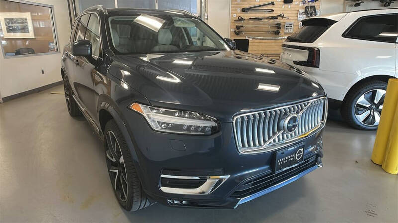 2023 Volvo XC90 B6 Plus Bright Theme 7P