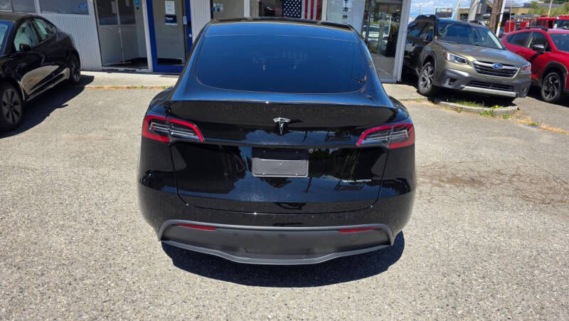 2025 Tesla Model Y Long Range
