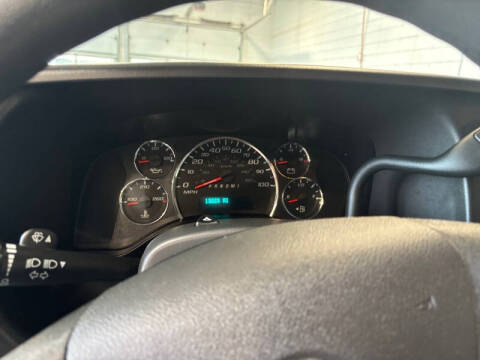 2024 Chevrolet Express LT 2500