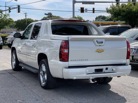 2012 Chevrolet Avalanche LTZ
