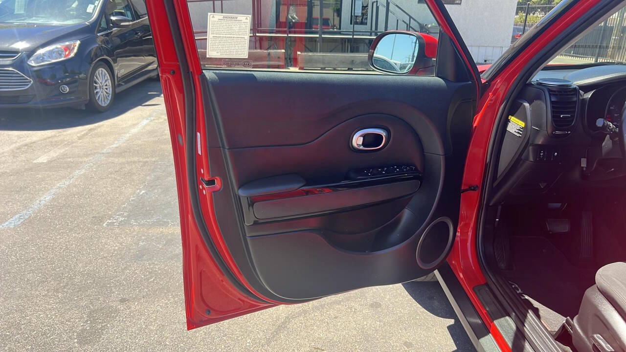 2014 Kia Soul for sale at Auto Plaza in Fresno, CA