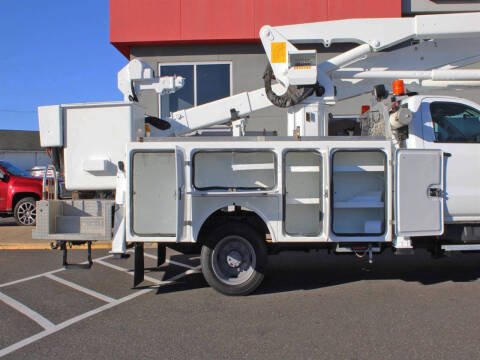 2019 International CV515