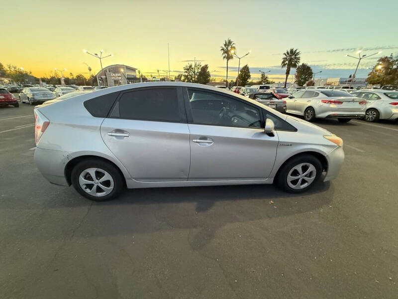 2012 Toyota Prius Two