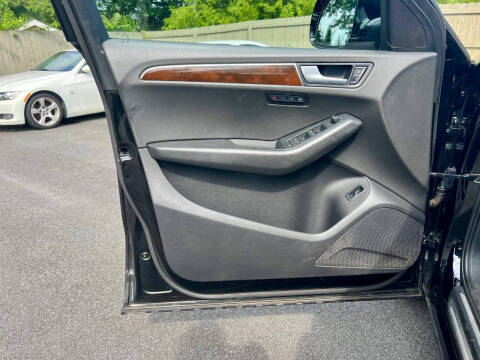 2012 Audi Q5 3.2 quattro Premium Plus