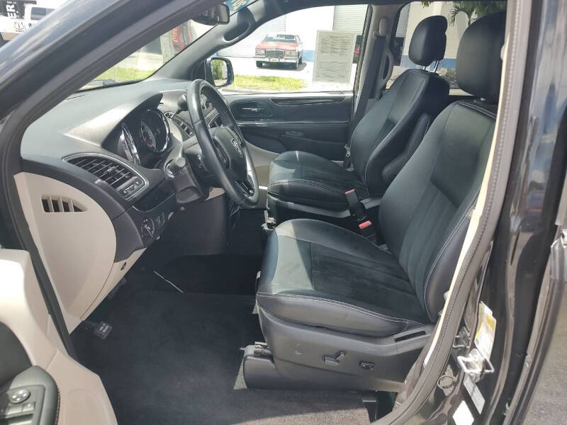 2017 Dodge Grand Caravan SXT