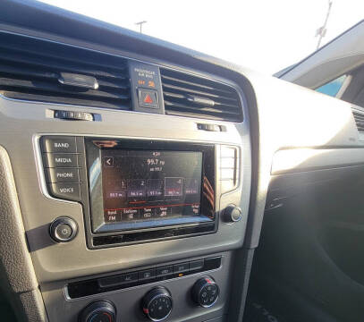 2015 Volkswagen Golf TSI Launch Edition