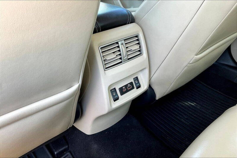 2022 Nissan Maxima 3.5 Platinum
