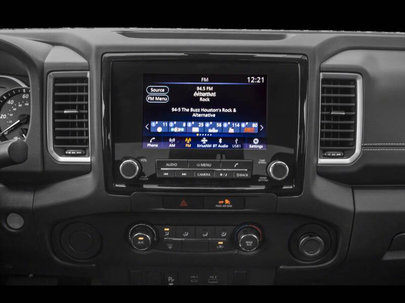2024 Nissan Frontier SV