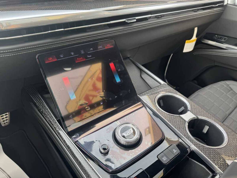 2025 Cadillac Escalade-V