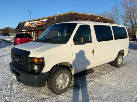 2009 Ford E-Series for sale at MOTORS N MORE in Brainerd MN
