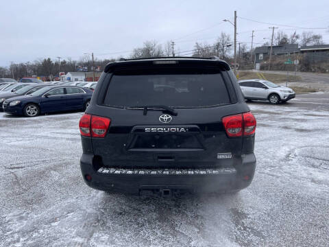 2012 Toyota Sequoia SR5