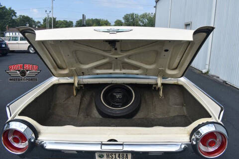 1962 Ford Thunderbird