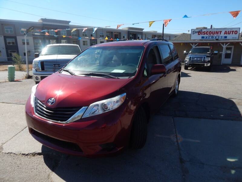 2013 Toyota Sienna for sale at Dave's discount auto sales Inc in Clearfield UT