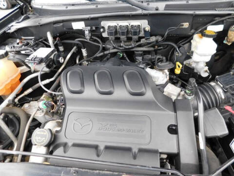 2005 Mazda Tribute s