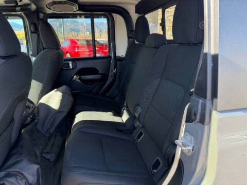 2021 Jeep Gladiator Willys