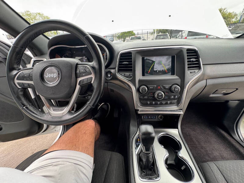 2018 Jeep Grand Cherokee Laredo E