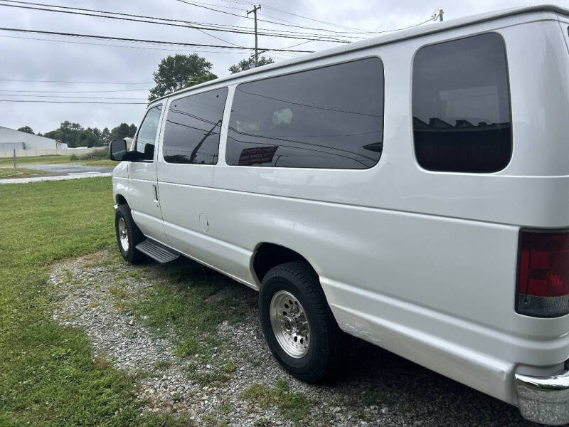 2008 Ford E-Series E-350 SD XLT