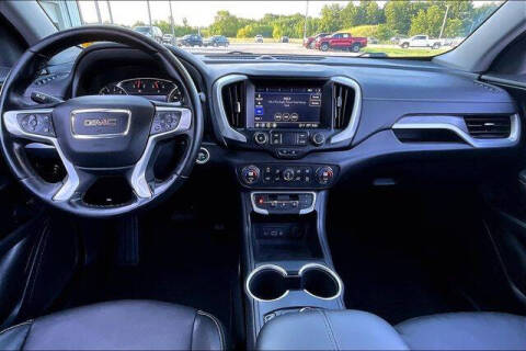 2023 GMC Terrain SLT