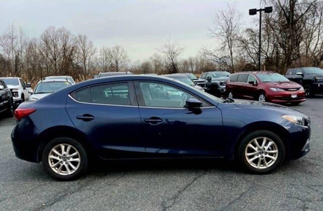 2016 Mazda Mazda3 for sale at QUEENSGATE AUTO SALES in York, PA