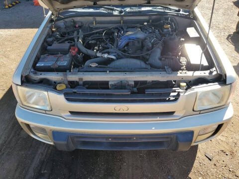 2000 Infiniti QX4