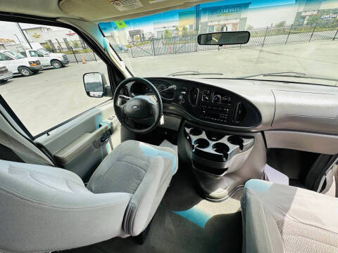 2006 Ford E-Series E-150 XLT