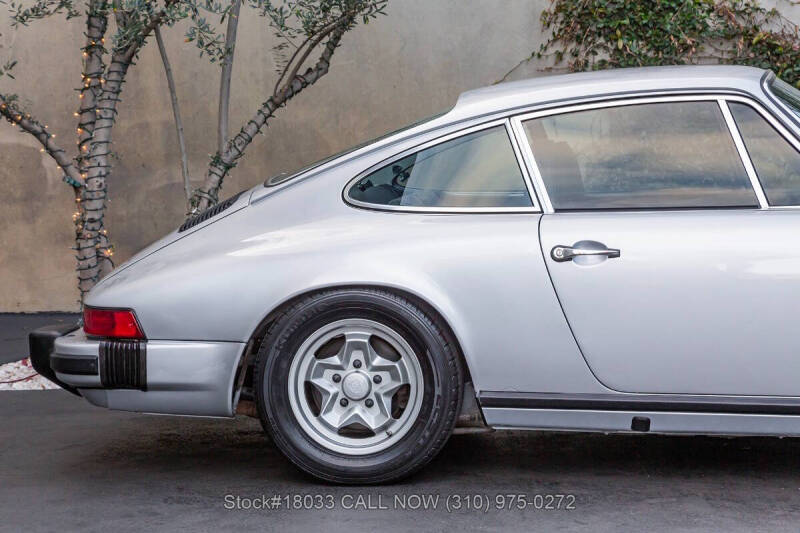 1975 Porsche 911