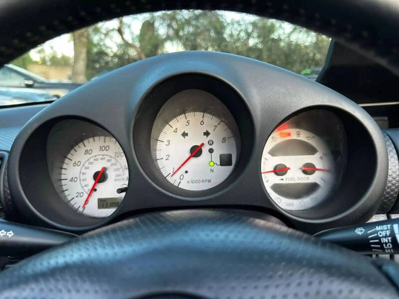 2005 Toyota MR2 Spyder