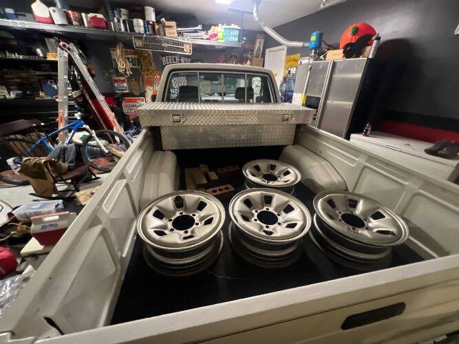 1987 Toyota Deluxe