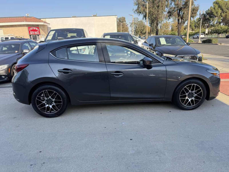 2017 Mazda MAZDA3 Grand Touring