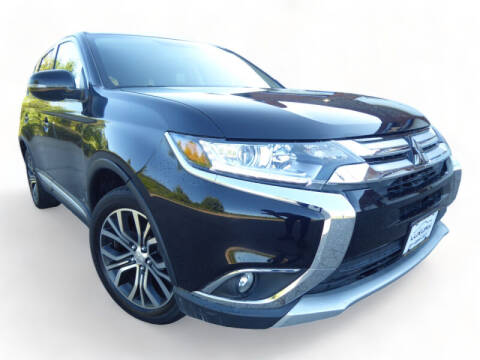 2018 Mitsubishi Outlander for sale at Columbus Luxury Cars in Columbus OH