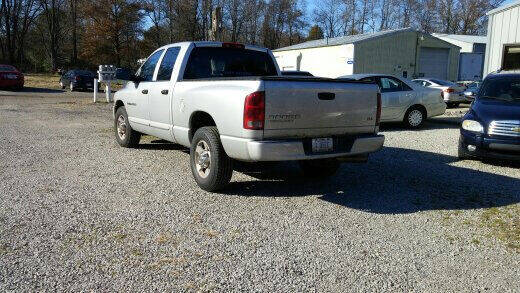 2004 Dodge Ram Pickup 2500