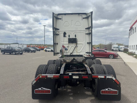 2020 Freightliner Cascadia
