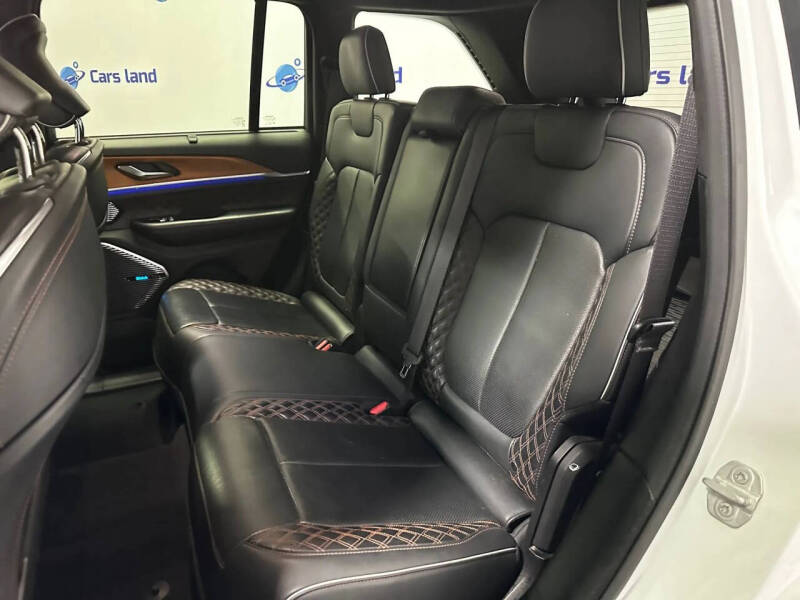 2022 Jeep Grand Cherokee Summit Reserve