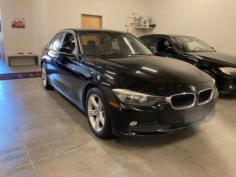 2014 BMW 3 Series 320i