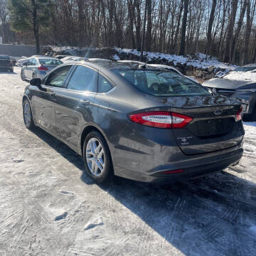 2016 Ford Fusion SE