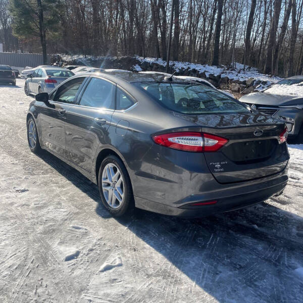 2016 Ford Fusion SE