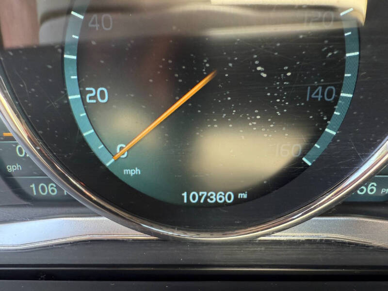 2015 Volvo XC70 T5 Drive-E Premier Plus