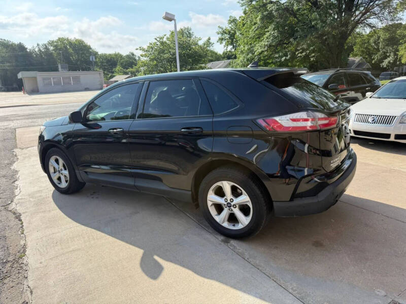 2020 Ford Edge SE