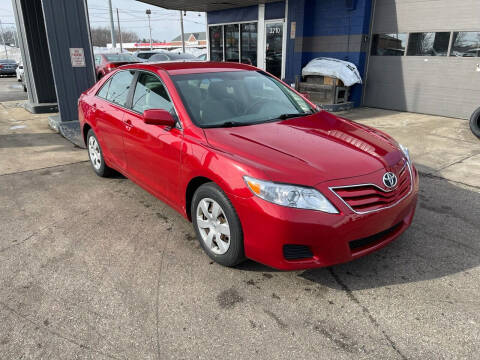 2011 Toyota Camry for sale at Gateway Motor Sales in Cudahy WI