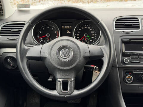 2013 Volkswagen Golf 2.5L PZEV