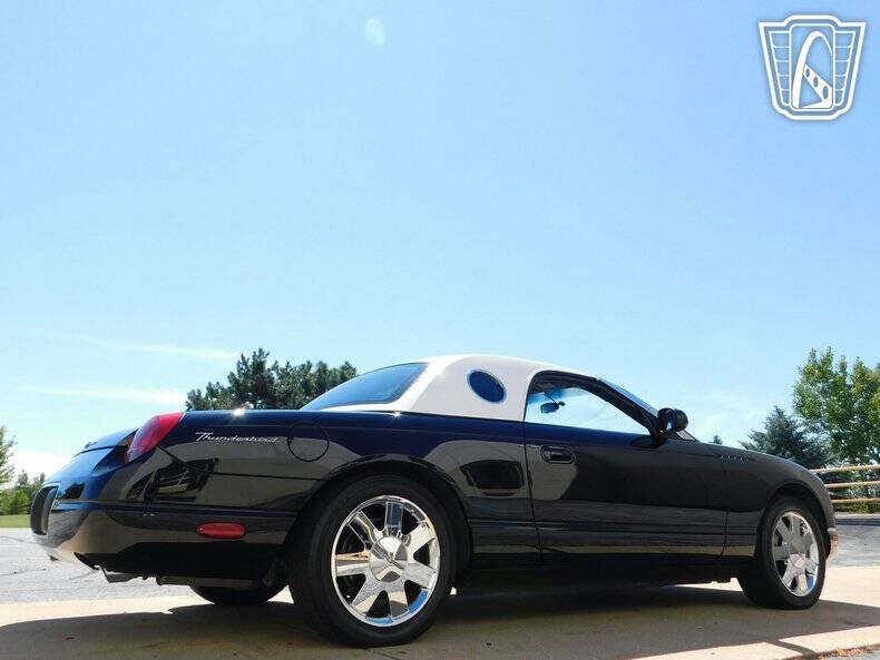 2002 Ford Thunderbird Deluxe