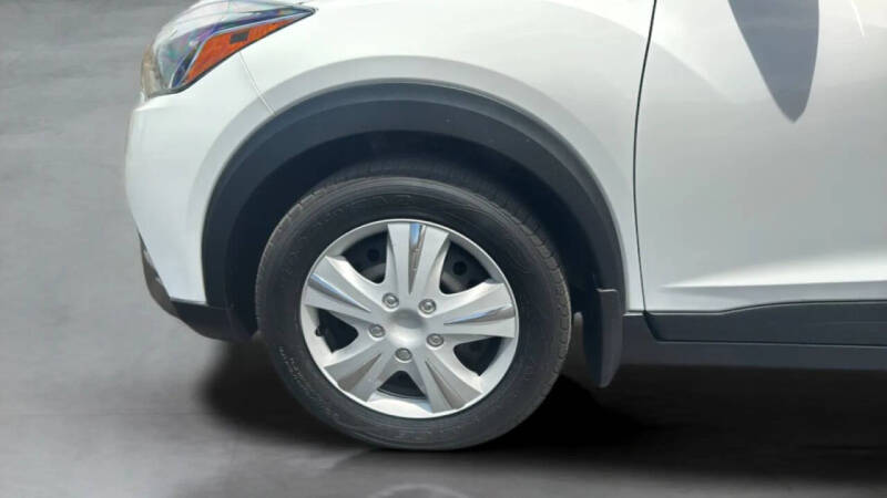 2020 Nissan Kicks S