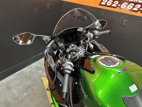 2022 Kawasaki Ninja H2 SX SE