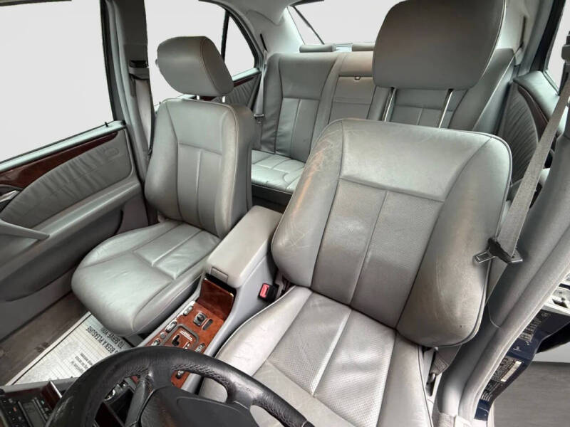 1999 Mercedes-Benz E-Class E 320