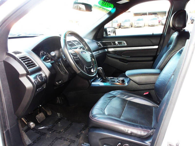 2016 Ford Explorer Sport