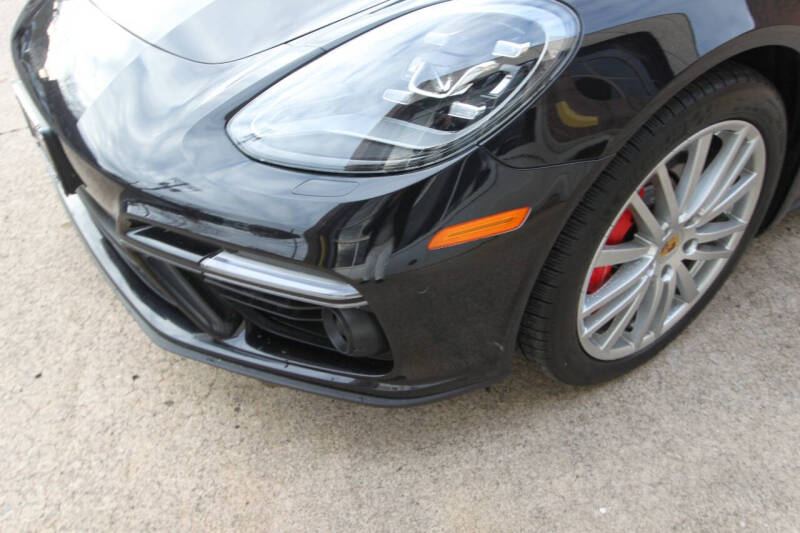 2017 Porsche Panamera Turbo