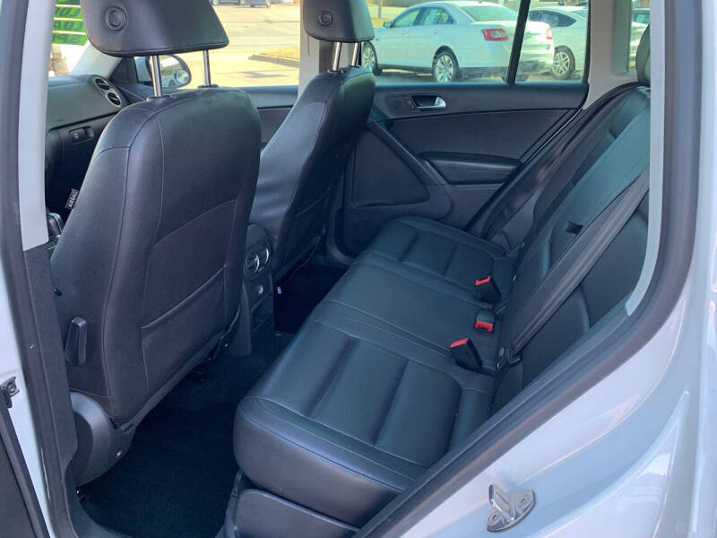 2012 Volkswagen Tiguan SE 4Motion